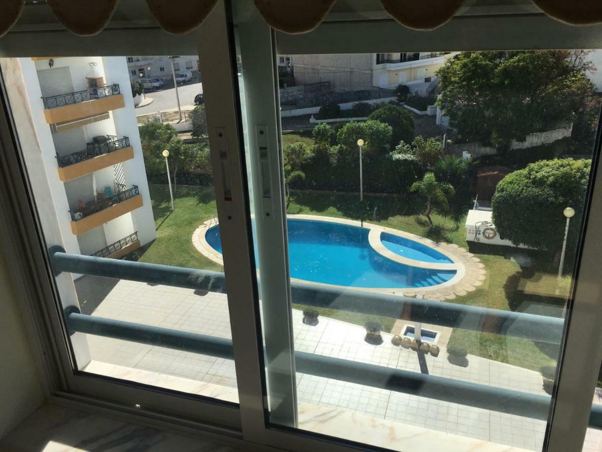 Quiet Apartment Overlooking The Swimming Pool อาร์มาซอง เด เปรา ภายนอก รูปภาพ