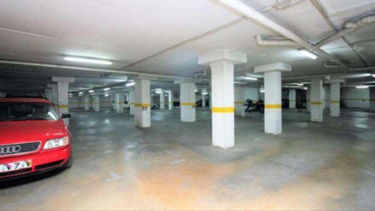 Quiet Apartment Overlooking The Swimming Pool อาร์มาซอง เด เปรา ภายนอก รูปภาพ