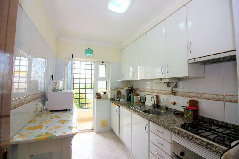 Quiet Apartment Overlooking The Swimming Pool อาร์มาซอง เด เปรา ภายนอก รูปภาพ