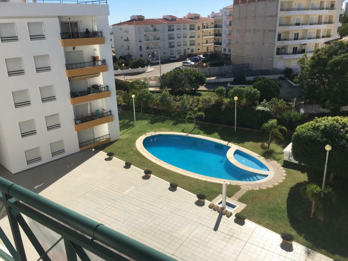 Quiet Apartment Overlooking The Swimming Pool อาร์มาซอง เด เปรา ภายนอก รูปภาพ