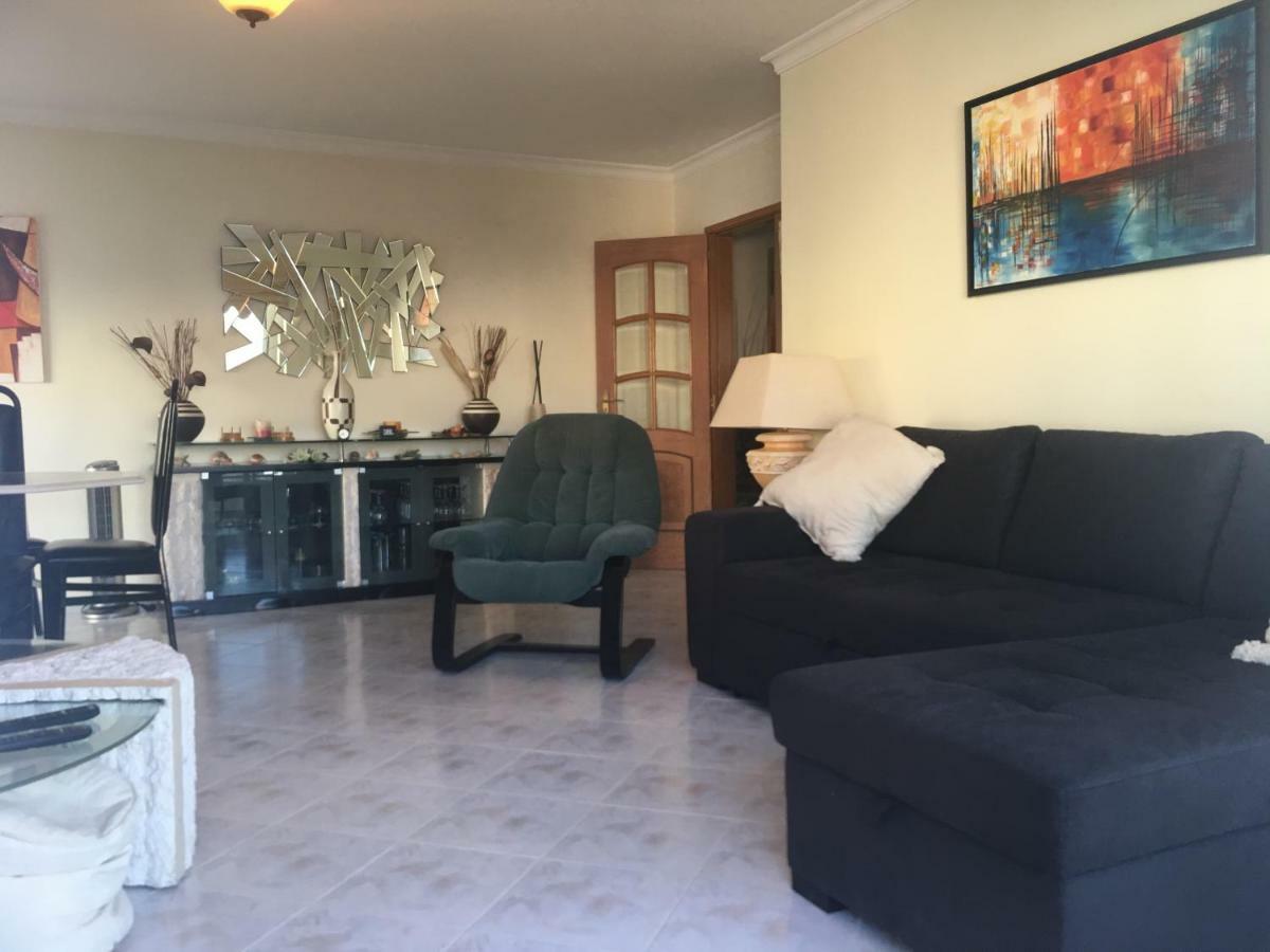 Quiet Apartment Overlooking The Swimming Pool อาร์มาซอง เด เปรา ภายนอก รูปภาพ