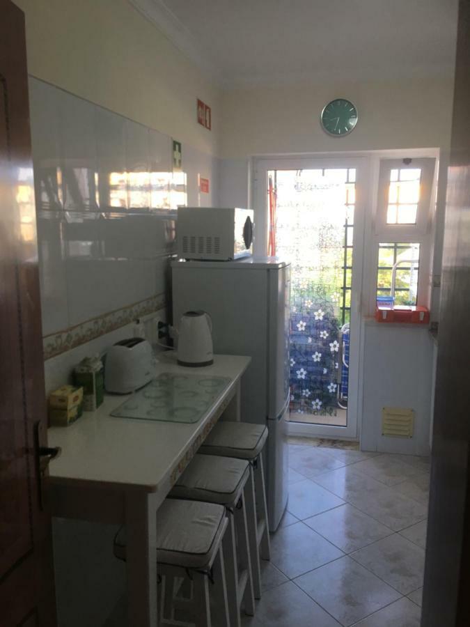 Quiet Apartment Overlooking The Swimming Pool อาร์มาซอง เด เปรา ภายนอก รูปภาพ