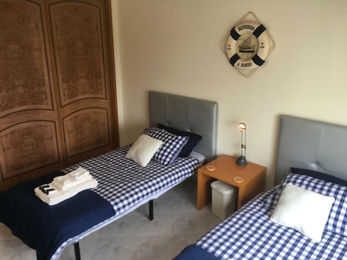 Quiet Apartment Overlooking The Swimming Pool อาร์มาซอง เด เปรา ภายนอก รูปภาพ