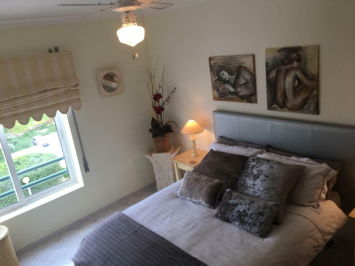 Quiet Apartment Overlooking The Swimming Pool อาร์มาซอง เด เปรา ภายนอก รูปภาพ